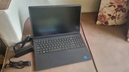 لپ تاپ 15.6 اینچی دل مدل Vostro 3520-i5 1235U 16GB 512SSD - کاستوم شده