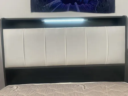 تخت خواب یک نفره مدل الما سایز 120×200 سانتی متر