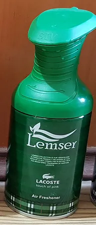 اسپری خوشبو کننده هوا لمسر ویک مدل LACOSTE حجم 250 میلی لیتر