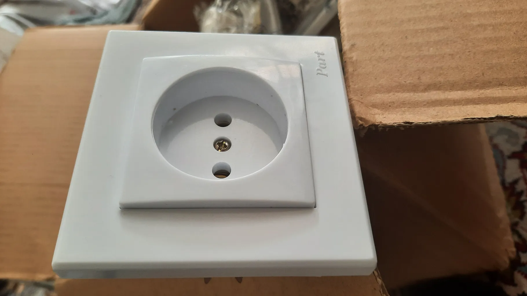 پریز پارت الکتریک مدل آرا کد 3444W4021