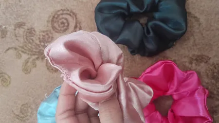 کش مو زنانه مدل اسکرانچی ساتن بسته 4 عددی