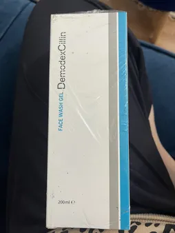 ژل شست‌وشوی صورت دمودکسیلین مدل DC حجم 200 میلی‌لیتر