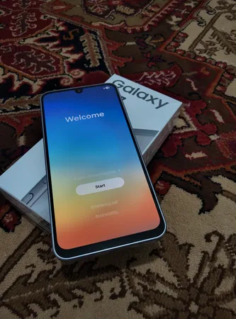 گوشی موبایل سامسونگ مدل Galaxy A17 4G دو سیم کارت ظرفیت 128 گیگابایت و رم 6 گیگابایت - ویتنام