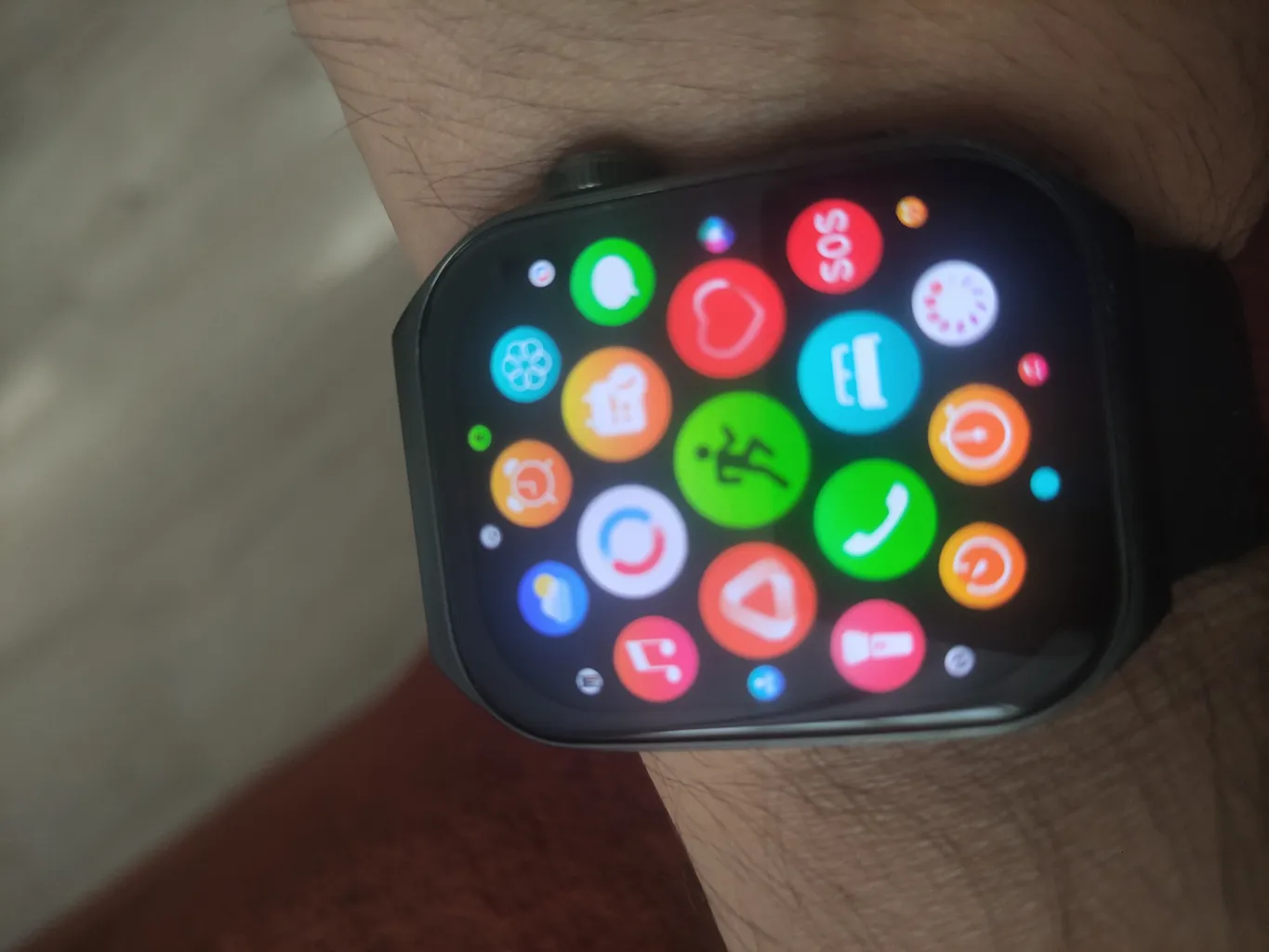 ساعت هوشمند کیو سی وای مدل GS2