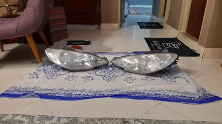 طلق چراغ جلو مدل hv.209 مناسب برای پژو 206 بسته دو عددی