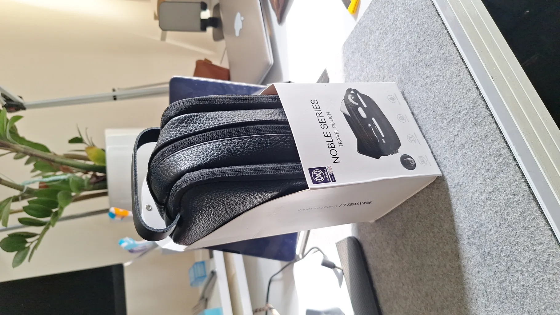 کیف لوازم جانبی مکسول مدل Noble