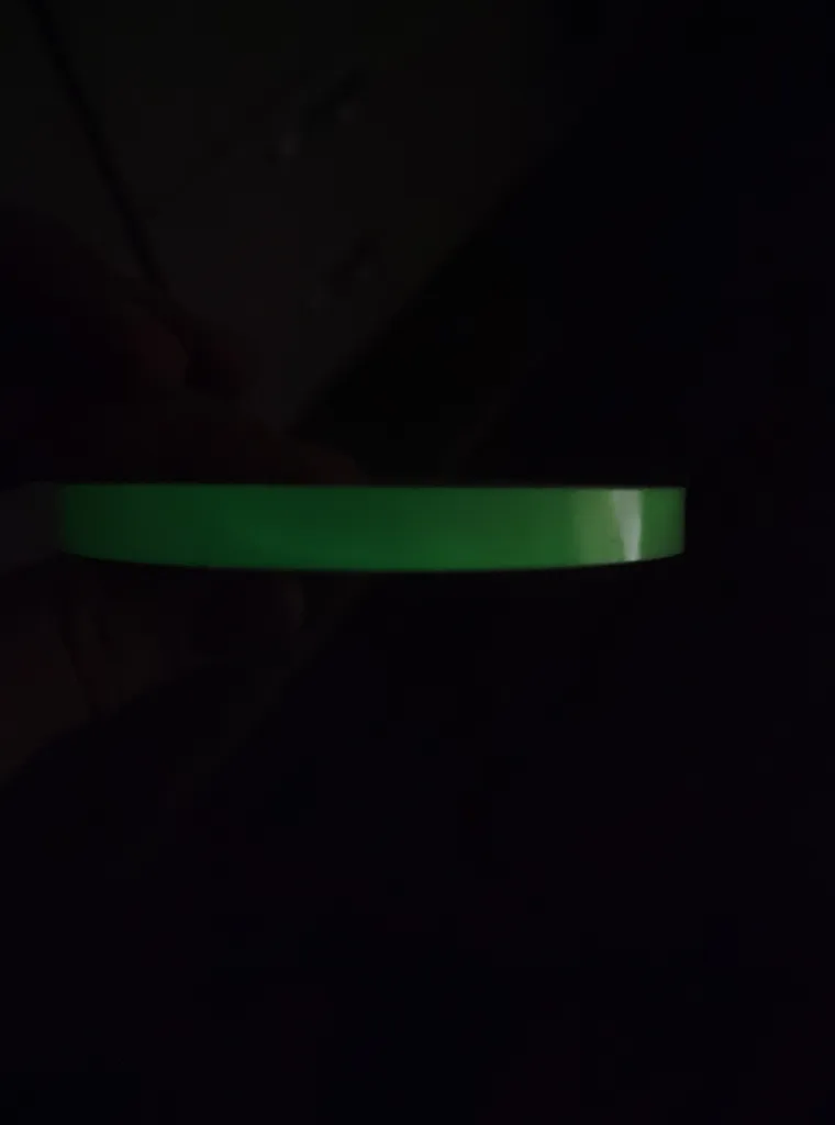 نوار چسب شب تاب کد 10M عرض 1 سانتیمتر