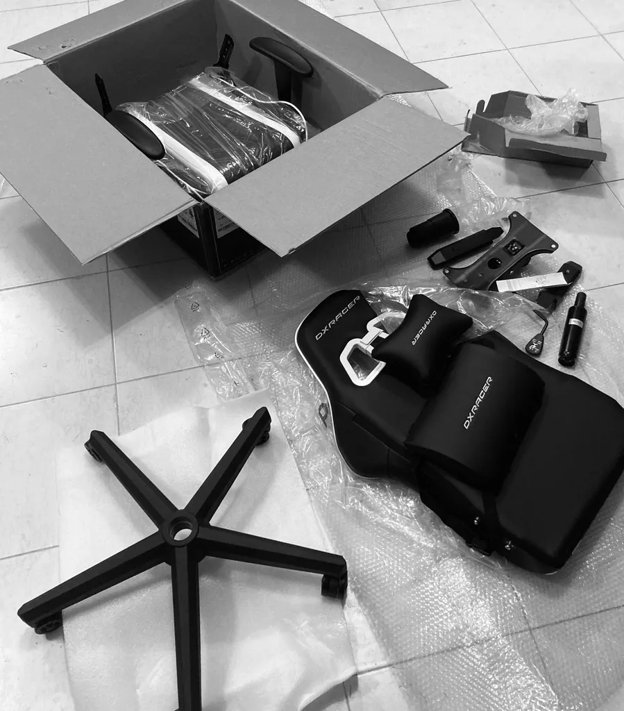 صندلی گیمینگ دی ایکس ریسر مدل Dxracer P132