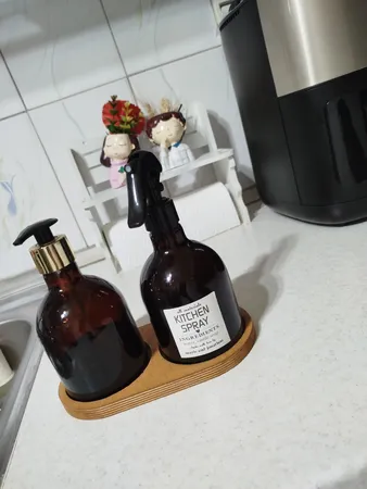 ظرف اسپری مدل مانلی