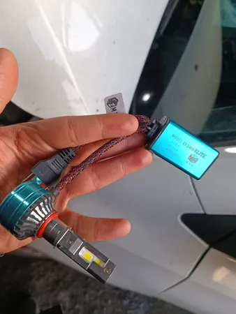 هدلایت ام زد ام مدل D300-h4 بسته دو عددی