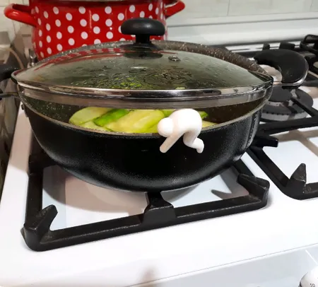 نگهدارنده درب قابلمه طرح آدمک کد 8803 بسته 2 عددی