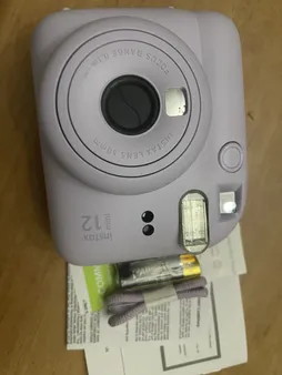 دوربین عکاسی چاپ سریع فوجی فیلم مدل Instax Mini 12