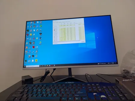 مانیتور جی پلاس مدل GDM-245LN سایز 24 اینچ