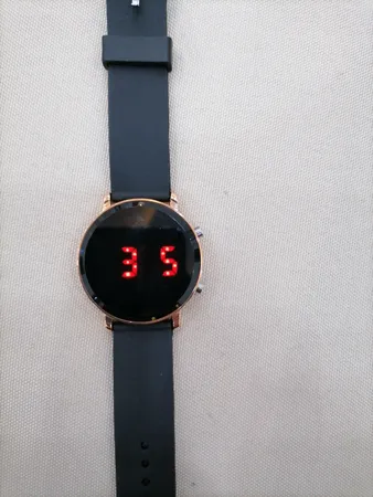 ساعت مچی دیجیتال زنانه مدل F01