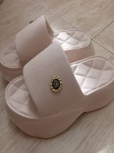 تجریه خرید دمپایی زنانه مدل لژدار WH.4181