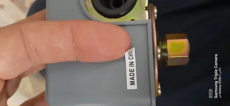 کلید کنترل اتوماتیک پمپ آب اسکواردی مدل BSK2 -9013FSG-2