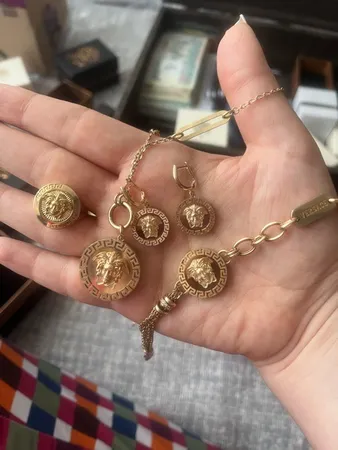 گوشواره طلا 18 عیار زنانه طلای مستجابی مدل آینه ای کد V02