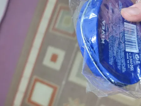 کرم مرطوب کننده نیوآ مناسب انواع پوست حجم 150 میلی لیتر