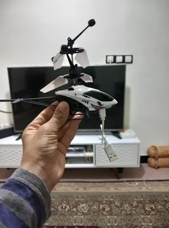 هلیکوپتر بازی مدل سنسور دار کنترلی NO.1802R