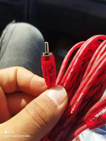 کابل آمپلی فایر کارینا مدل RL-804 + 2 RC مجموعه 4 عددی