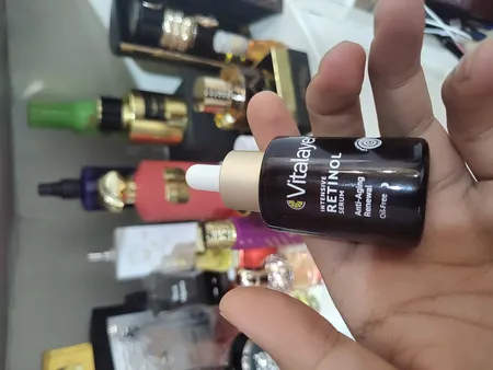 سرم ویتالیر مدل سرم رتینول حجم سازگار با نوع پوست میلی لیتر