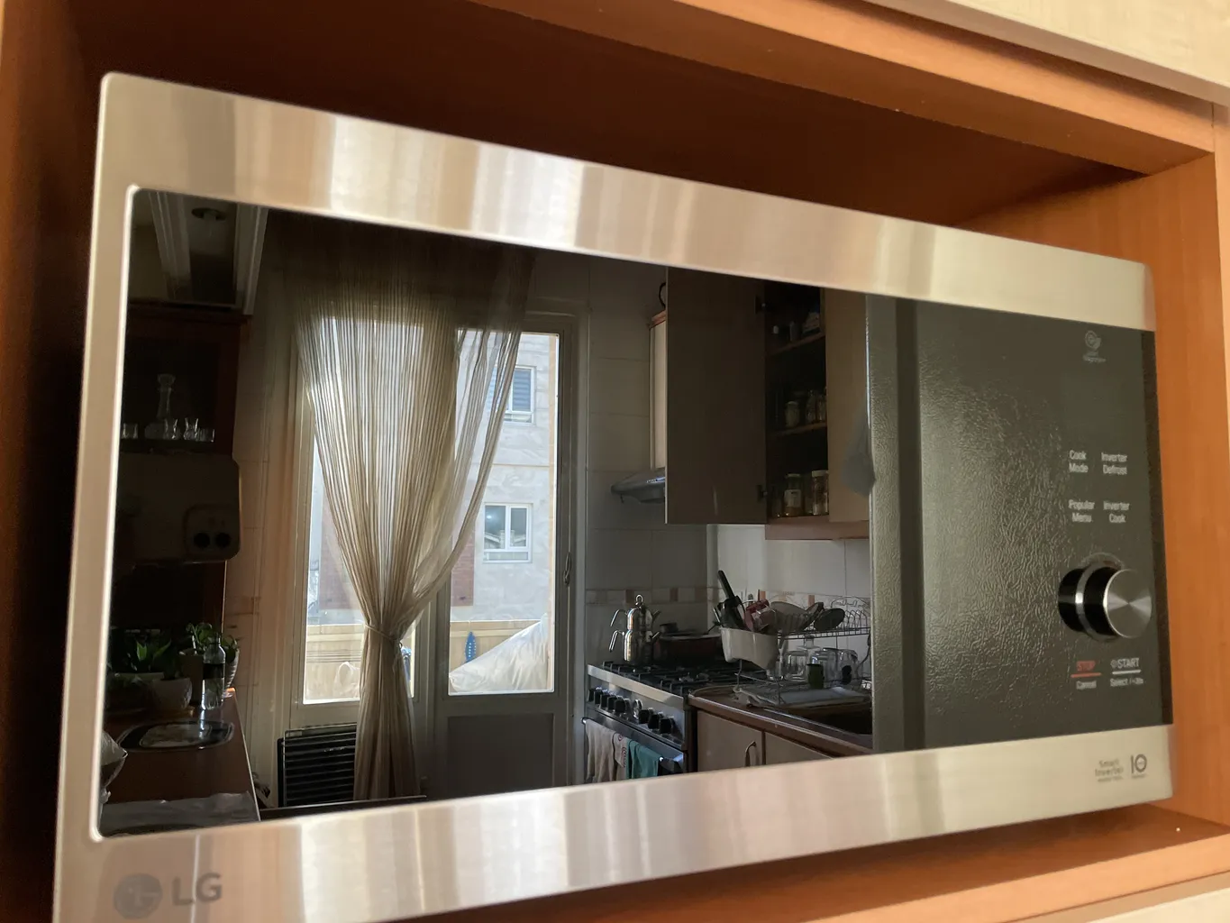 مایکروویو 42 لیتر مدل MH8265CIS