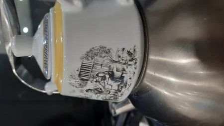 قوری چینی زرین ایران مدل لندنی 5 ویلیج درجه یک