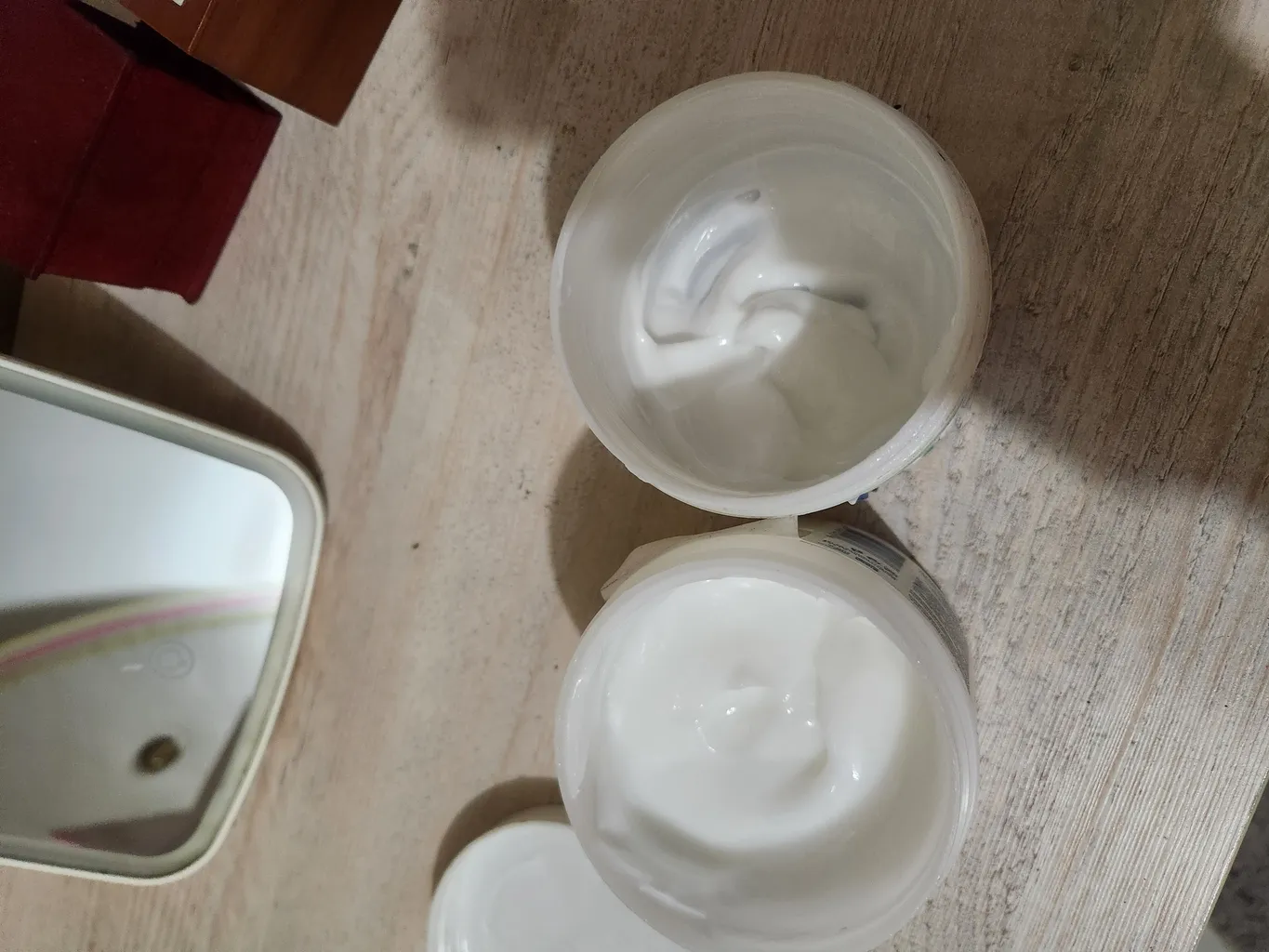 کرم مرطوب کننده اس تی.ایوز مدل  RENEWING حجم 300 میلی لیتر