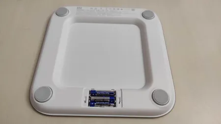 ترازو دیجیتال هوشمند شیائومی مدل Mi Body Scale 2 XMTZC04HM