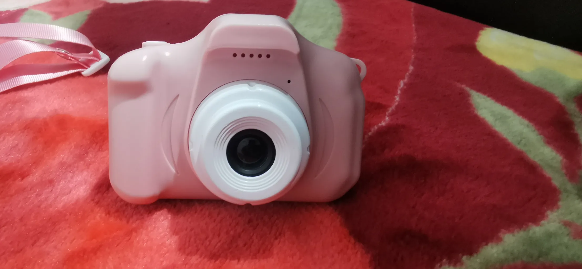 دوربین دیجیتال مدل AX6065