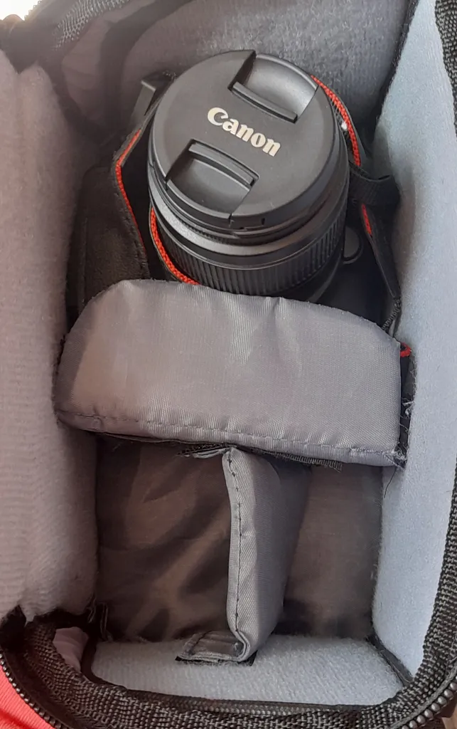 کیف دوربین ونگارد مدل HG