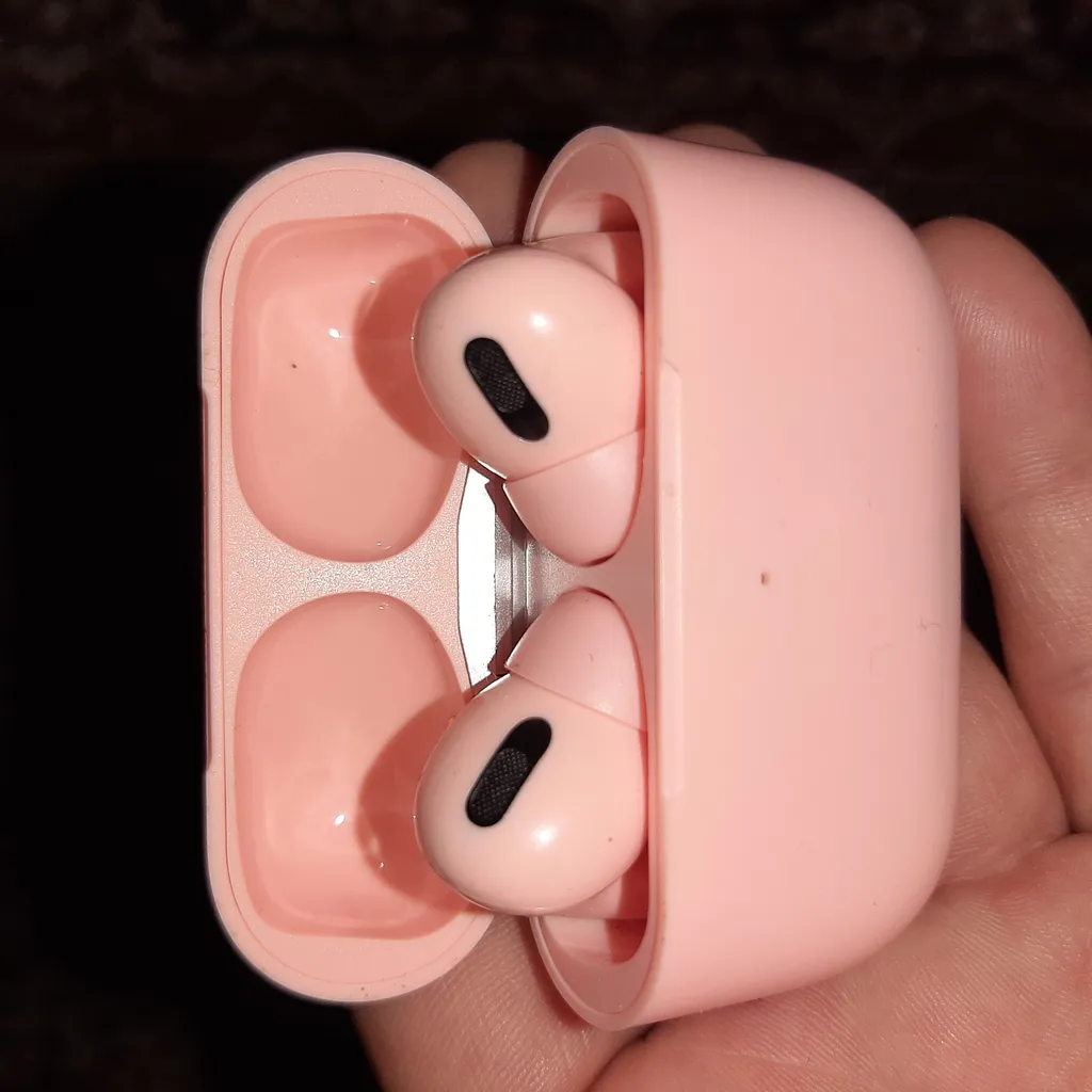 هدفون بی سیم مدل ایرپاد پرو