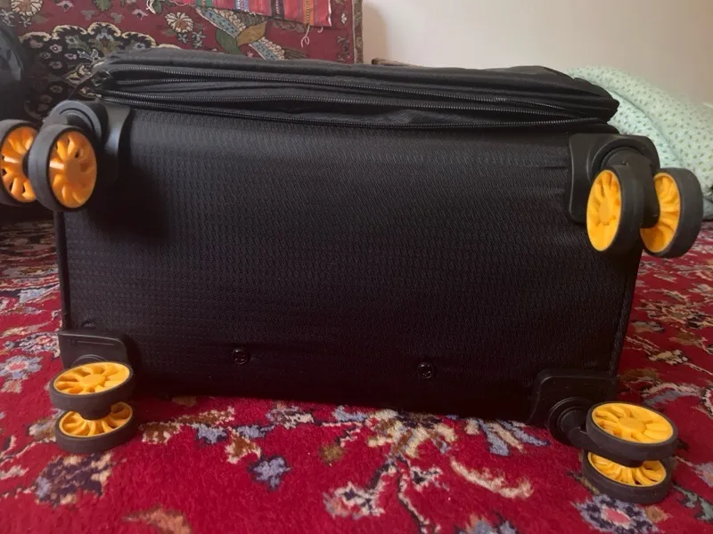 چمدان آی تی مدل LYKKE 28 سایز بزرگ