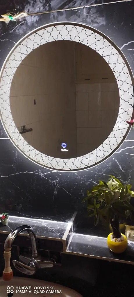 آینه سرویس بهداشتی تارا دکور مدل لمسی tc121