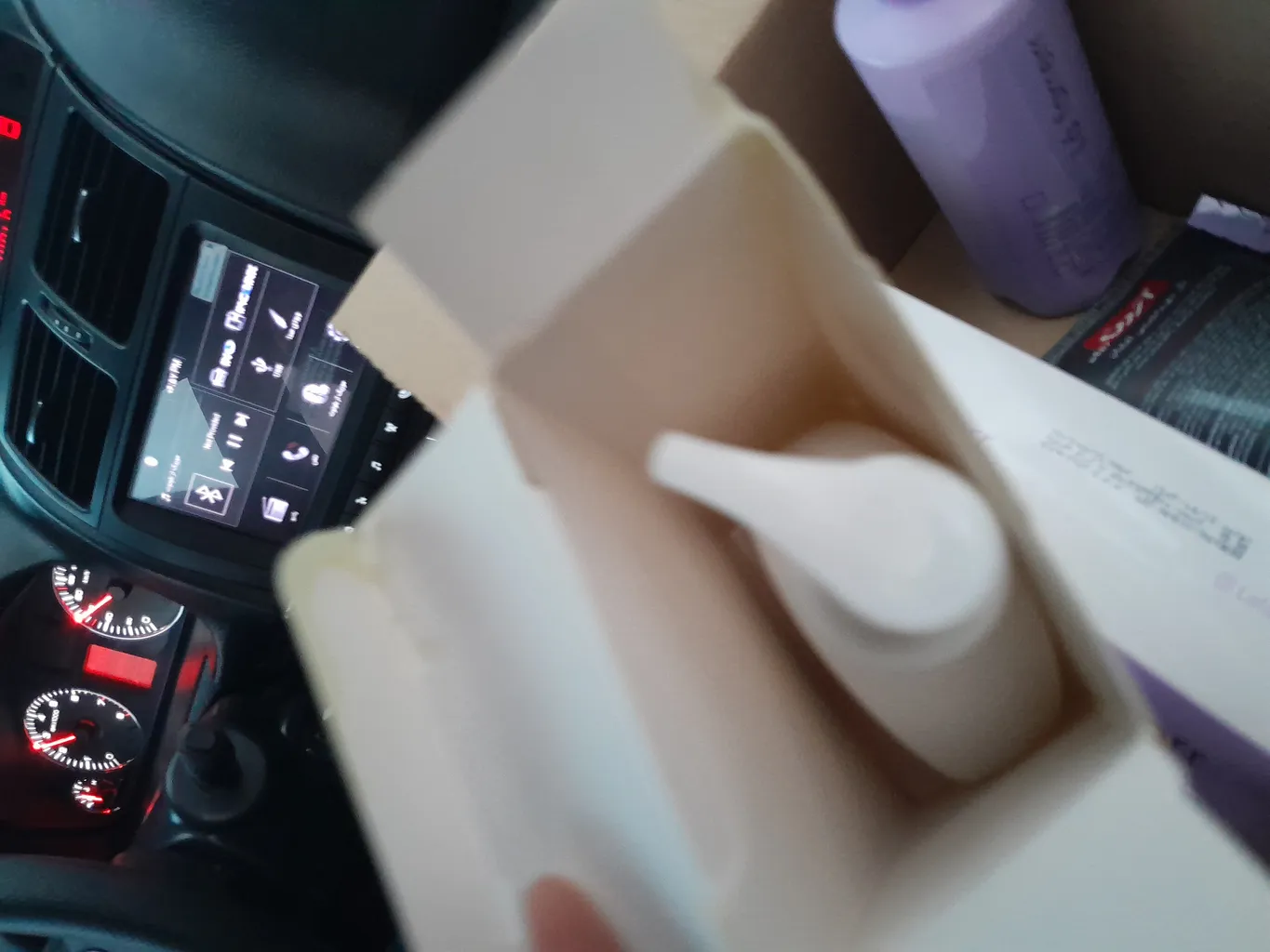 ژل بهداشتی بانوان آدرا مدل بابونه حجم 300 میلی لیتر