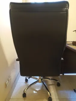 صندلی مدیریتی وارنا مدل M9001