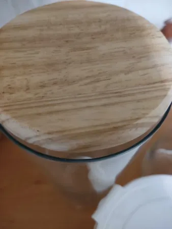 بانكه مدل شيشه اى طرح كلاسيك درب چوبى