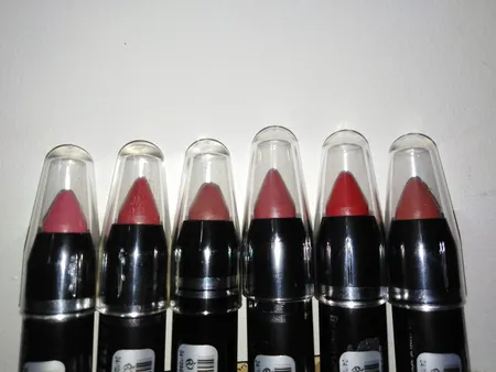 رژ لب مدادی میلوس مدل MIS2 مجموعه 6 عددی