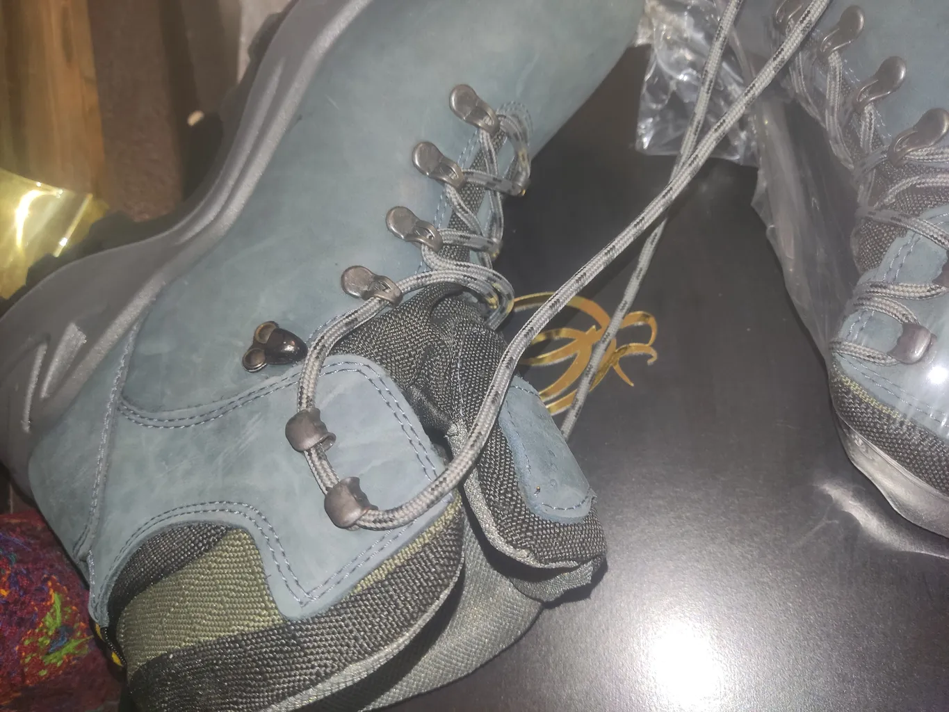 کفش کوهنوردی چرم عطارد مدل چرم طبیعی کد SHK03