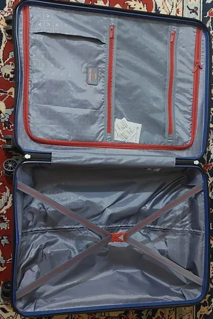 چمدان رونکاتو مدل VEGA کد 423432 سایز متوسط