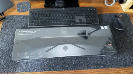 چراغ LED بالای مانیتور شیائومی مدل BHR4838GL