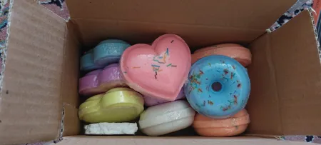 کوکتل پدیکور مدل دونات وزن 70 گرم بسته 12 عددی