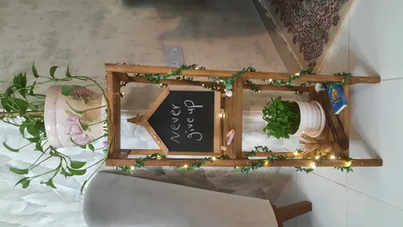 تخته سیاه نیتا متال مدل کلبه کد 2 سایز 21*29 سانتی متر