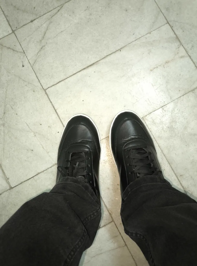 کفش پیاده‌روی سارزی مدل C.K.M.e.s