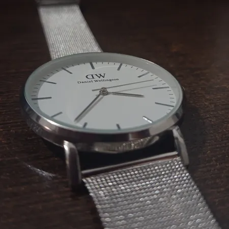 ساعت مچی عقربه ای مدل W 744 - FE-NO-SE