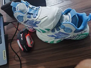 تجریه خرید کفش مخصوص پیاده روی بچگانه مدل اسپرت کد C-8702