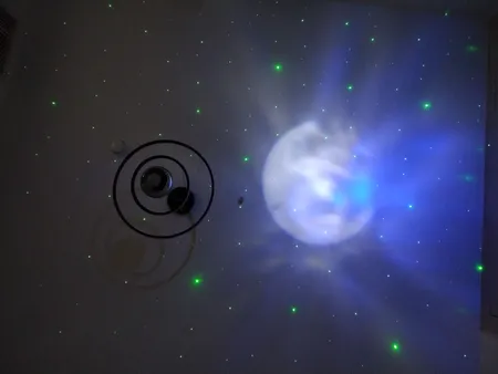 چراغ خواب مدل آدم فضایی طرح کهکشانی 55