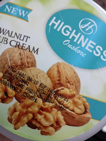اسکراب لایه بردار پوست انشور هاینس مدل Walnut حجم 250 میلی لیتر