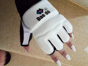 تجریه خرید دستکش تکواندو دیدو مدل DSWE