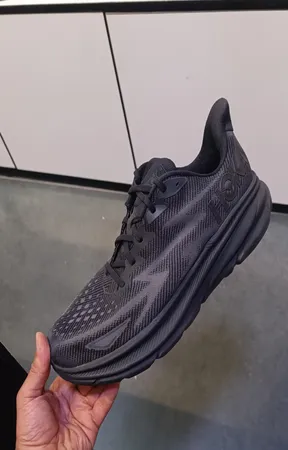 کفش رانینگ هوکا مدل کلیفتون 9